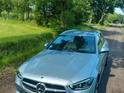 Gebraucht Mercedes 220 197 PS (144 kW) 2025 Silber Kombi