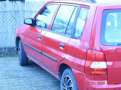 Gebraucht Mazda Demio 63 PS (46 kW) 2000 Rot Kleinwagen