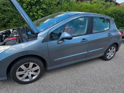 Gebraucht Peugeot 308 120 PS (88 kW) 2007 Grau Kleinwagen