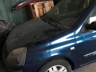 Gebraucht Renault Clio II 75 PS (55 kW) 2003 Blau Kleinwagen