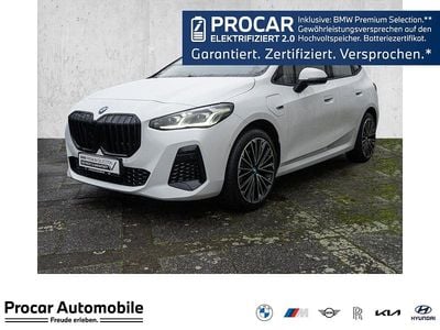 Weiß Gebraucht 2022 BMW 225 Shadowline Van / Kleinbus | 33.240 € (Fairer Preis)