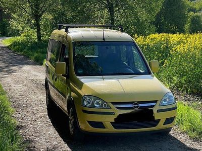 Brugt Opel Combo Edition 101 HK (74 kW) 2010 Gul MPV