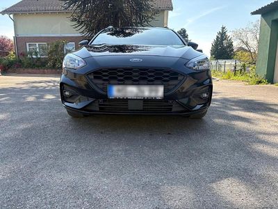 Usata Ford Focus ST-Line 155 CV (114 kW) 2020 Nero Station wagon