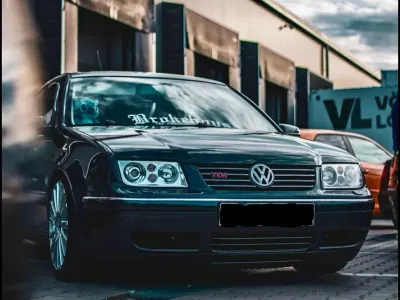 Gebraucht VW Bora GT 131 PS (96 kW) 2004 Blau Limousine