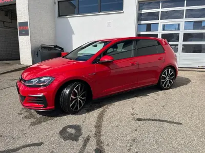 Gebraucht VW Golf VII GTI 245 PS (180 kW) 2019 Rot Limousine