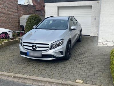 Mercedes GLA200