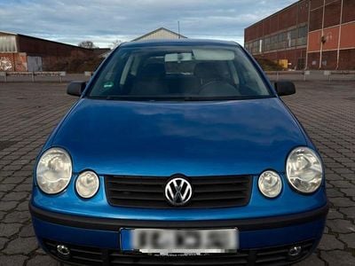 Blau Gebraucht 2002 VW Polo Kleinwagen | 2.999 € (Fairer Preis)