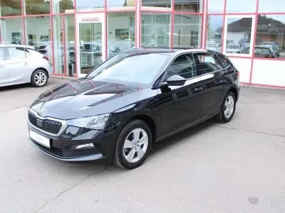 Gebraucht Skoda Scala Ambition 110 PS (80 kW) 2023 Schwarz Kleinwagen