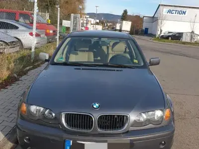 Gebraucht BMW 320 150 PS (110 kW) 2003 Grau Kombi