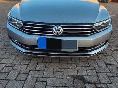 Gebraucht VW Passat 150 PS (110 kW) 2015 Silber Kombi