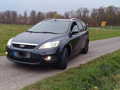 Używany Ford Focus 109 KM (80 kW) 2010 Szary Kombi