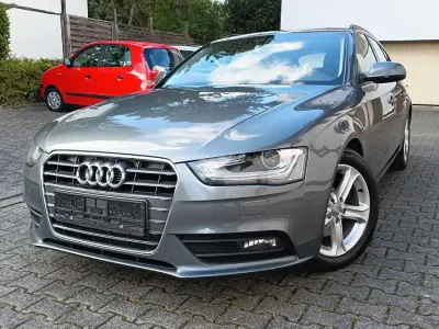 Gebraucht Audi A4 Ambition 177 PS (130 kW) 2012 Grau Limousine
