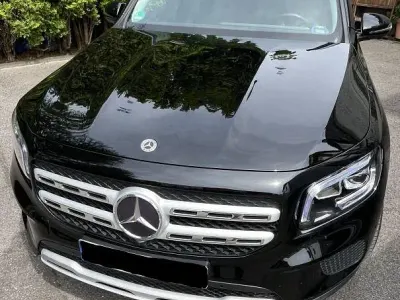 Gebraucht Mercedes GLB200 163 PS (119 kW) 2022 Schwarz SUV