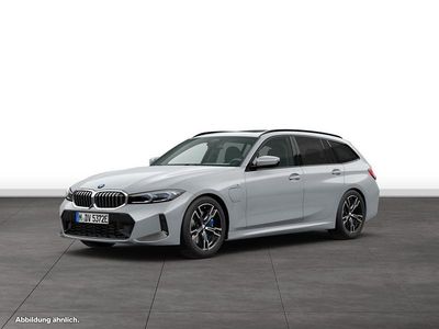 Gebraucht BMW 330e M Sport 292 PS (214 kW) 2025 Grau Kombi