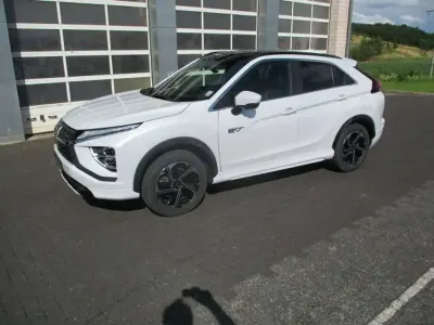 Gebraucht Mitsubishi Eclipse Cross Top 188 PS (138 kW) 2021 Weiß SUV