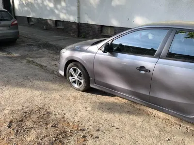 Second-hand Hyundai i30 90 CP (66 kW) 2011 Gri Berlinǎ