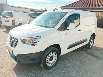 Gebraucht Opel Combo Edition 131 PS (96 kW) 2021 Weiß Van / Kleinbus