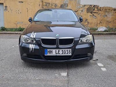 Gebraucht BMW 320 150 PS (110 kW) 2007 Schwarz Limousine