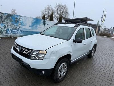 Weiß Gebraucht 2017 Dacia Duster Lauréate SUV | 6.390 € (Superpreis)