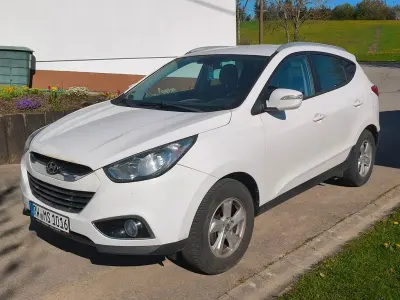 Gebraucht Hyundai ix35 Trend 135 PS (99 kW) 2013 Weiß SUV