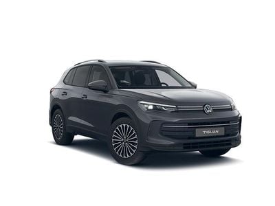 Gebraucht VW Tiguan Life 150 PS (110 kW) 2024 Delfingrau metallic SUV