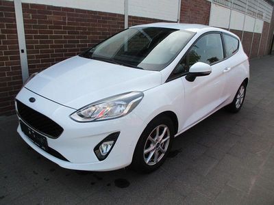 Begagnad Ford Fiesta Cool & Connect 71 HK (52 kW) 2018 Vit Halvkombi