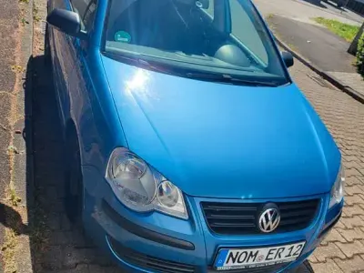 Gebraucht VW Polo 64 PS (47 kW) 2006 Blau Kleinwagen