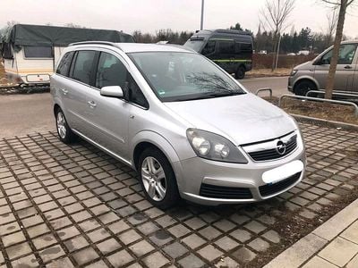 Gebraucht Opel Zafira 105 PS (77 kW) 2006 Silber Van / Kleinbus