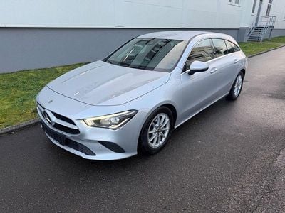 Gebraucht Mercedes CLA180 Shooting Brake 116 PS (85 kW) 2021 Silber Kombi