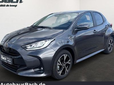 Neu Toyota Yaris Hybrid 116 PS (85 kW) 2025 Grau Limousine