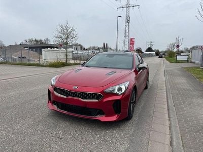Gebraucht Kia Stinger GT-Line 200 PS (147 kW) 2018 Rot Kleinwagen