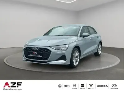 Używany Audi A3 Advanced Plus 150 KM (110 kW) 2025 Szary Hatchback