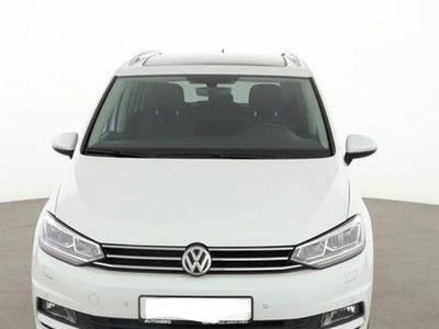 Weiß Gebraucht 2016 VW Touran Van / Kleinbus | 18.650 € (Fairer Preis)