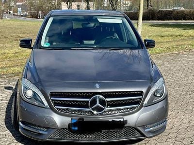 Mercedes B180