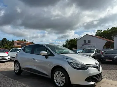Gebraucht Renault Clio IV Expression 73 PS (53 kW) 2016 Platingrau Limousine