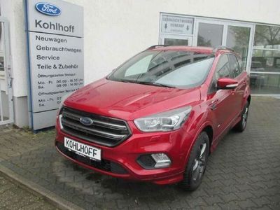 Rot Gebraucht 2017 Ford Kuga ST-Line SUV | 23.470 €