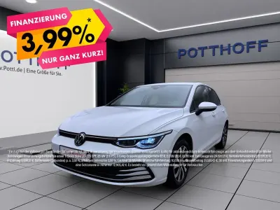 Gebraucht VW Golf VIII Active 150 PS (110 kW) 2023 Pure white Limousine