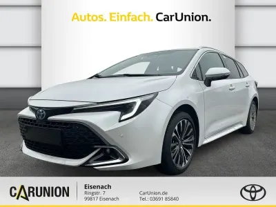 Używany Toyota Corolla Team 196 KM (144 kW) 2024 Biały Kombi