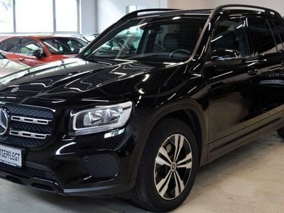 Mercedes GLB220