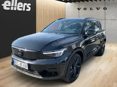 Usata Volvo EX40 Plus 185 kW (252 CV) 2026 Nero SUV