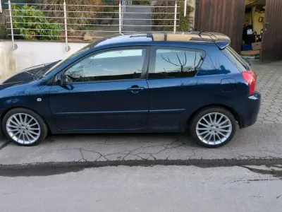 Gebraucht Toyota Corolla 110 PS (80 kW) 2005 Blau Kleinwagen
