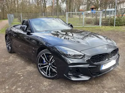 Gebraucht BMW Z4 M Sport 197 PS (144 kW) 2025 Schwarz Cabrio