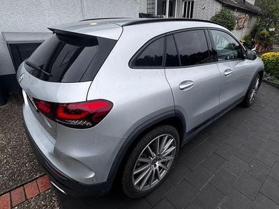 Mercedes GLA180