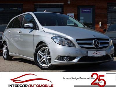 Używany Mercedes B180 Sport 122 KM (89 kW) 2012 Srebrny Minivan