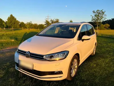 Gebraucht VW Touran Highline 150 PS (110 kW) 2019 Weiß Van / Kleinbus
