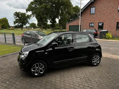 Gebraucht Renault Twingo Zen 60 kW (82 PS) 2022 Schwarz Kleinwagen