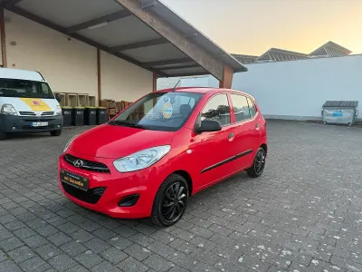 Gebraucht Hyundai i10 69 PS (50 kW) 2013 Rot Kleinwagen