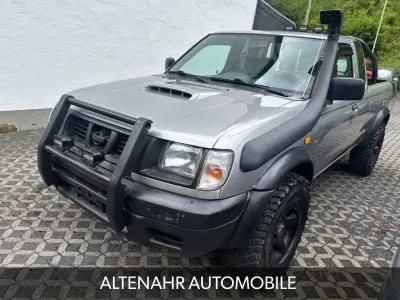 Gebraucht Nissan Navara 133 PS (97 kW) 2000 Pickup