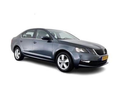 Grau Gebraucht 2018 Skoda Octavia Business Line Limousine | 8.645 € (Fairer Preis)