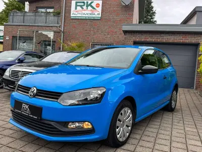 Gebraucht VW Polo Trendline 60 PS (44 kW) 2016 Blau Kleinwagen